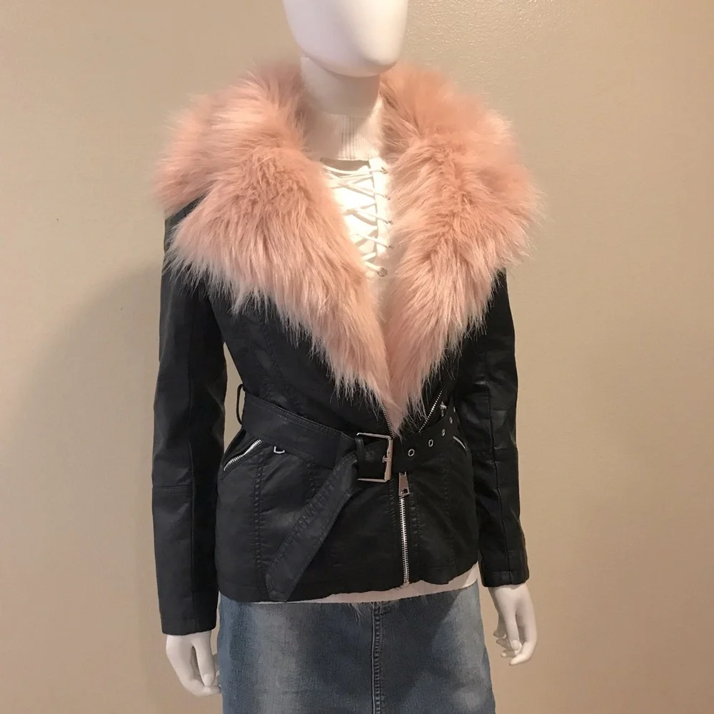 Black Faux Leather Jacket Pink Faux Fur Collar Womens Small US 4 Crop Moto Rebel - Picture 2 of 16